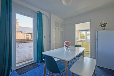 6 bed house, Kings road (near monks road), Mount pleasant, Exeter, EX47AS - Image 2